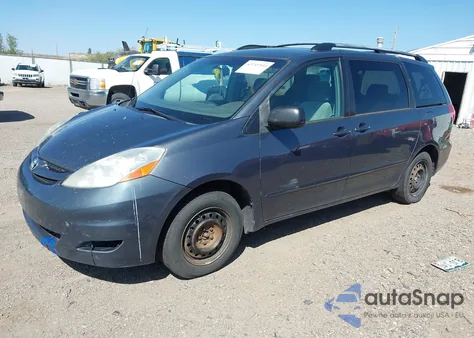 2008 Toyota Sienna Le z USA, uszkodzony, nr VIN 5TDZK23C28S204956